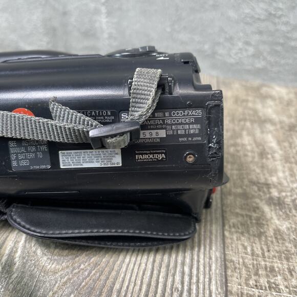 SONY HANDYCAM VIDEO 8 CCD FX425 for parts only - Picture 4 of 4